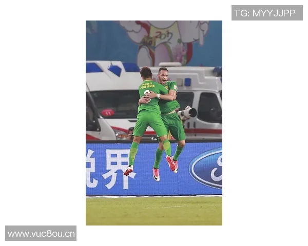 国安与权健激战正酣文字直播全程回顾精彩瞬间与赛场动态分析